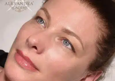 Egész arc tetoválása gyógyulás után a Patkós Alexandra Exclusive Beauty szalonban