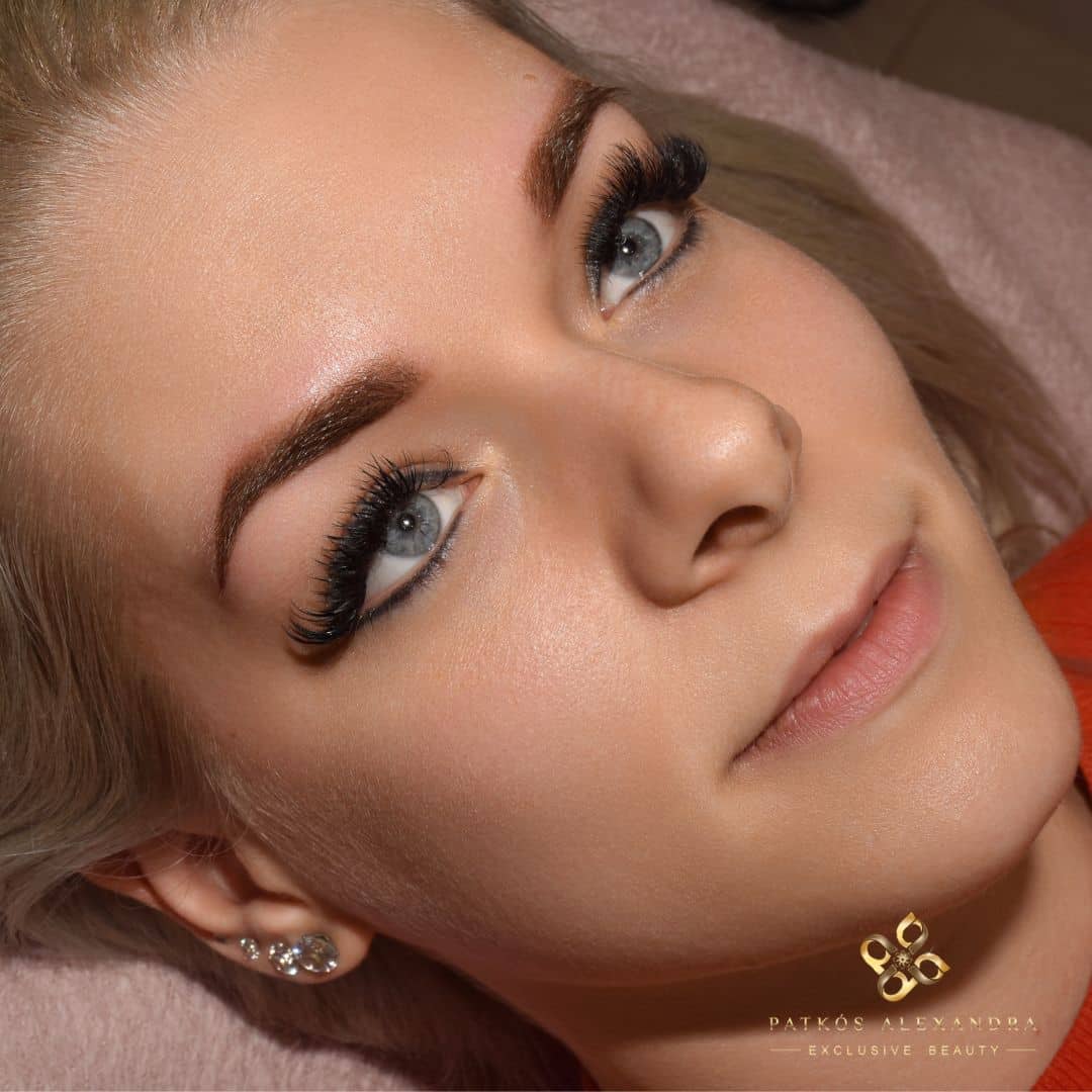 Egész arc tetoválása után a Patkós Alexandra Exclusive Beauty szalonban
