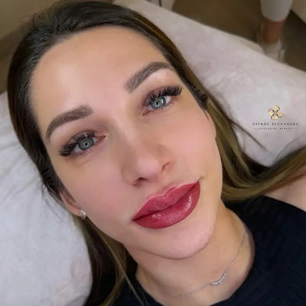 Ajaktetoválás után a Patkós Alexandra Exclusive Beauty szalonban